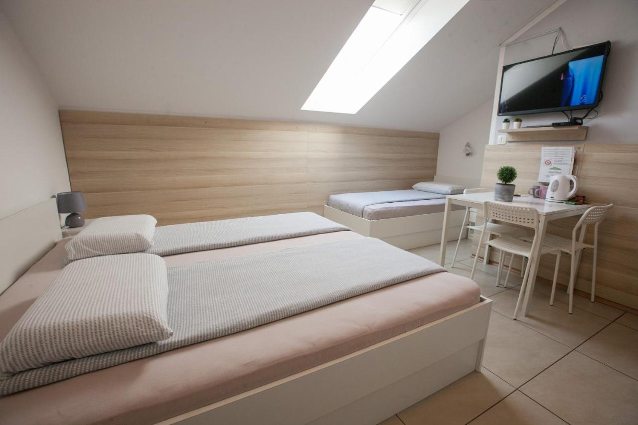 Rooms Klik Postojna Exterior photo